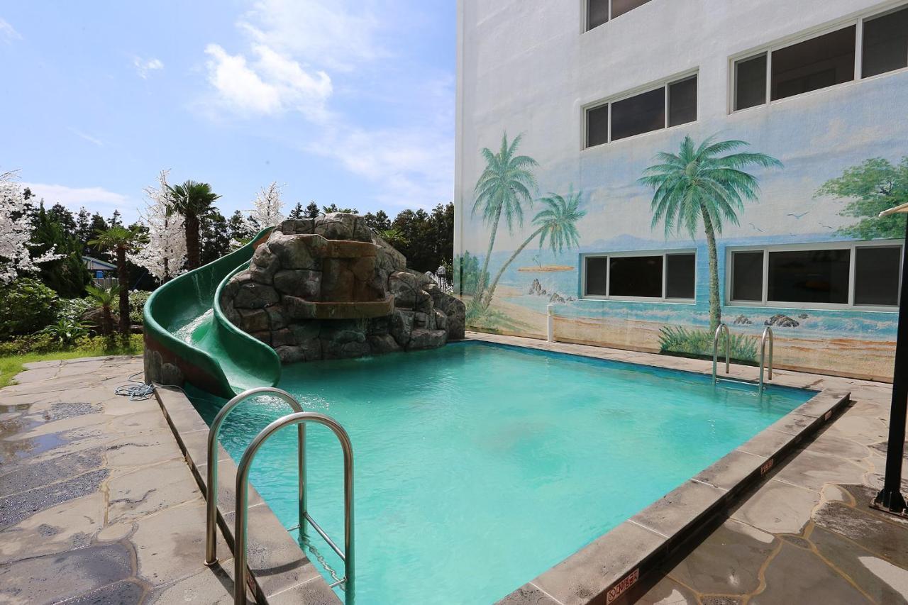 เดอะ เซริ รีสอร์ต Hotel ซอกวีโพ ภายนอก รูปภาพ