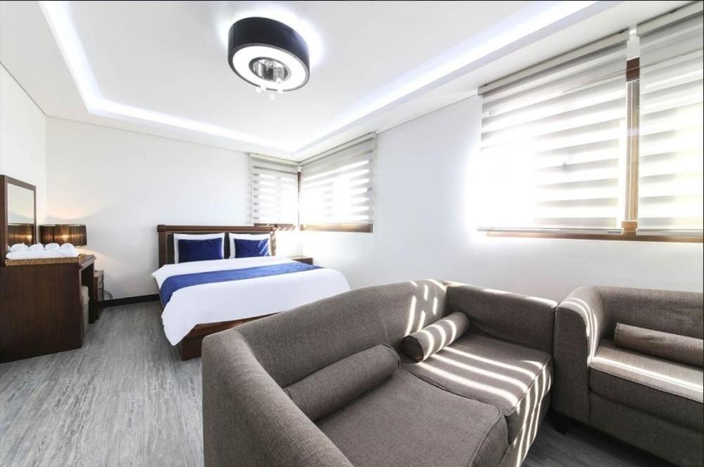 เดอะ เซริ รีสอร์ต Hotel ซอกวีโพ ภายนอก รูปภาพ
